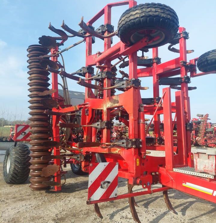 Horsch Terrano 8 FX - Grapă: Foto 5 Horsch Terrano 8 FX - Grapă: Foto 5