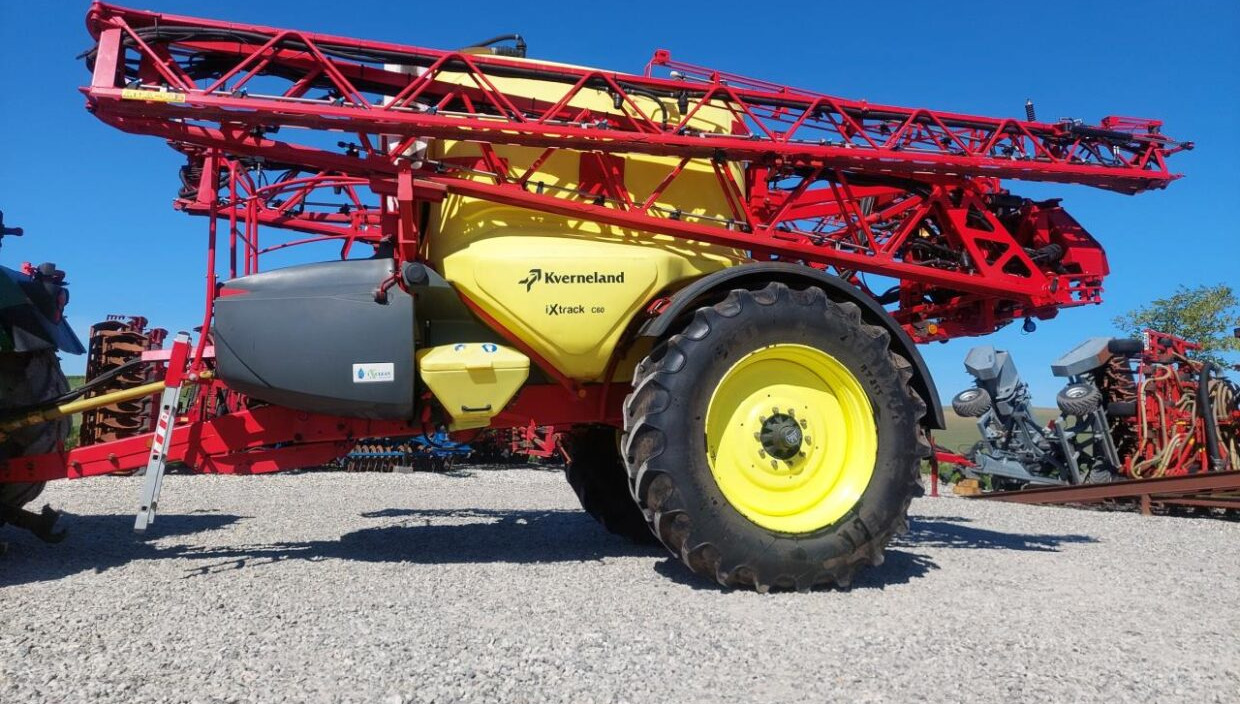 Kverneland IXtrack C60 - 36m - Maşină de erbicidat tractata: Foto 1 Kverneland IXtrack C60 - 36m - Maşină de erbicidat tractata: Foto 1
