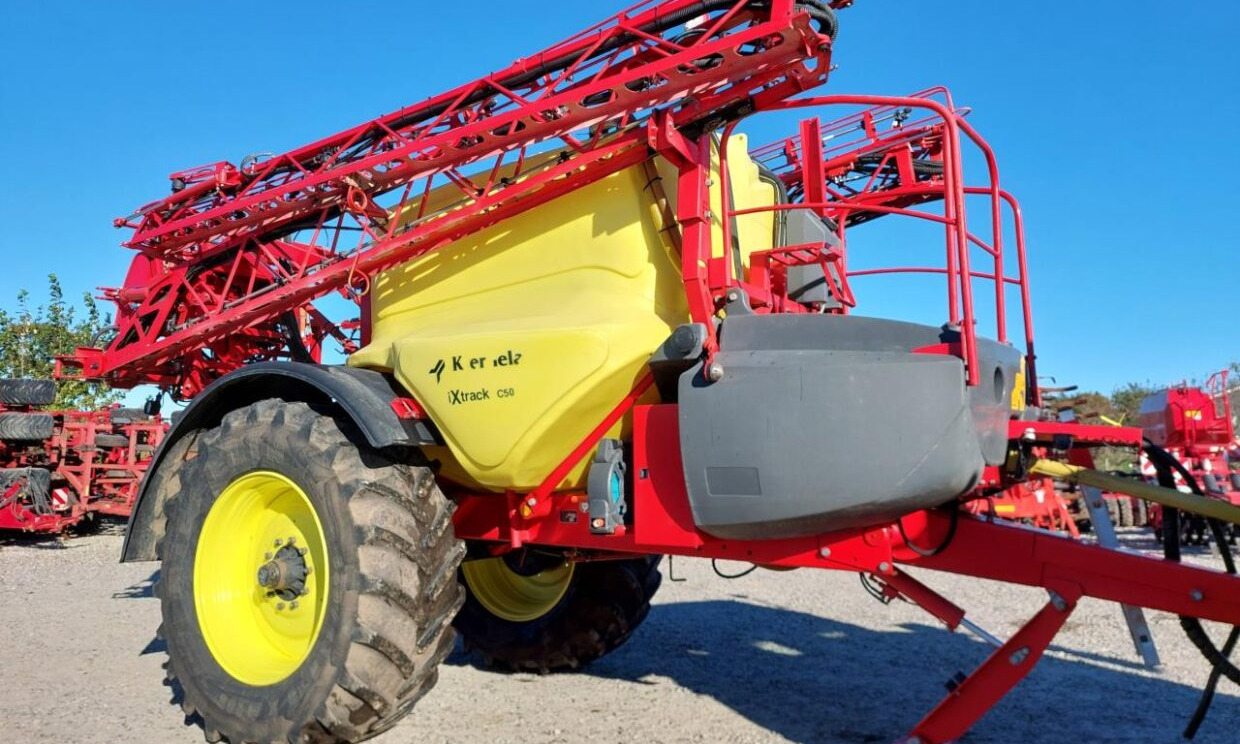 Kverneland Ixtrack C50 - 30 m - Maşină de erbicidat tractata: Foto 4 Kverneland Ixtrack C50 - 30 m - Maşină de erbicidat tractata: Foto 4