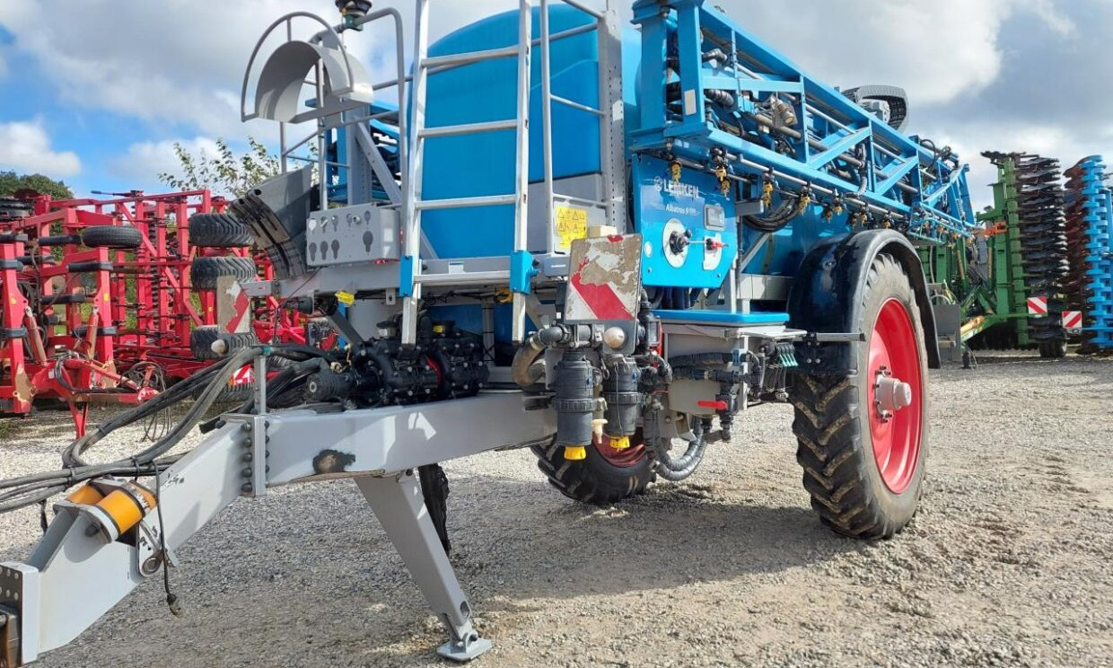 Lemken ALBATROS 9 6000 L med GPS - Maşină de erbicidat tractata: Foto 3 Lemken ALBATROS 9 6000 L med GPS - Maşină de erbicidat tractata: Foto 3