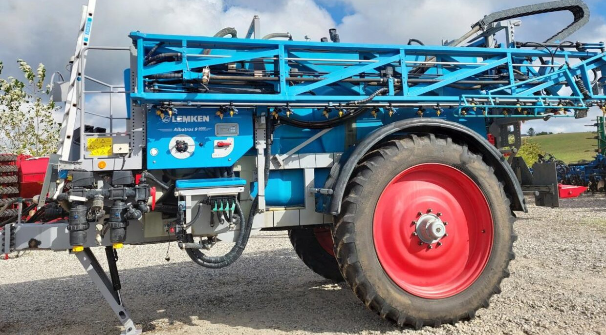 Lemken ALBATROS 9 6000 L med GPS - Maşină de erbicidat tractata: Foto 1 Lemken ALBATROS 9 6000 L med GPS - Maşină de erbicidat tractata: Foto 1