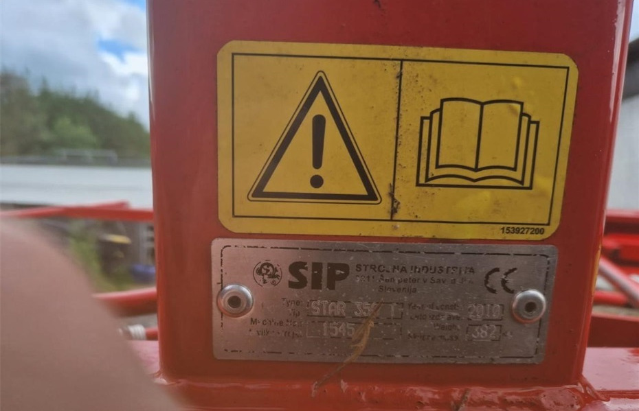 SIP 350 T rive - Maşină de întors fânul: Foto 4 SIP 350 T rive - Maşină de întors fânul: Foto 4