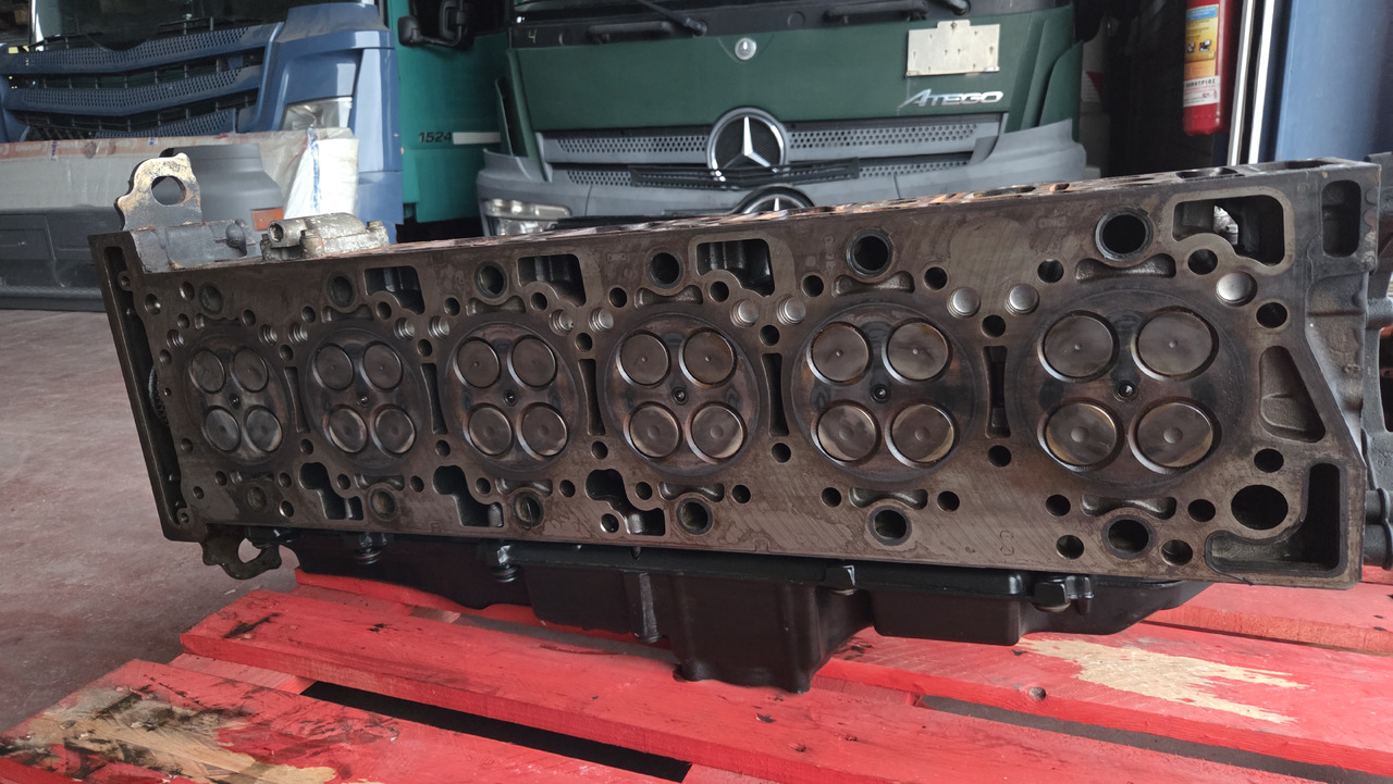 Chiulasă pentru Camion MERCEDES-BENZ OM 470 LA: Foto 10