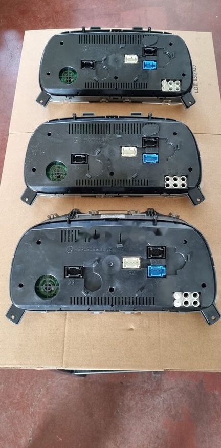 Mercedes-Benz ATEGO 2 - Tablou de bord pentru Camion: Foto 3 Mercedes-Benz ATEGO 2 - Tablou de bord pentru Camion: Foto 3