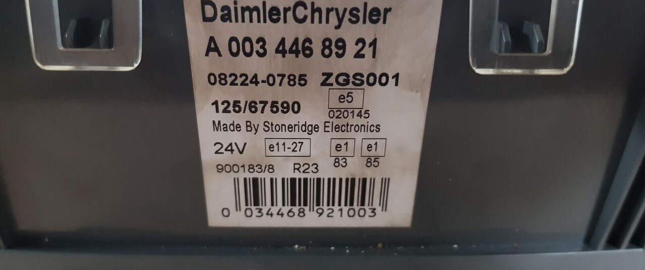 Mercedes-Benz AXOR EURO 5 - Tablou de bord pentru Camion: Foto 5 Mercedes-Benz AXOR EURO 5 - Tablou de bord pentru Camion: Foto 5