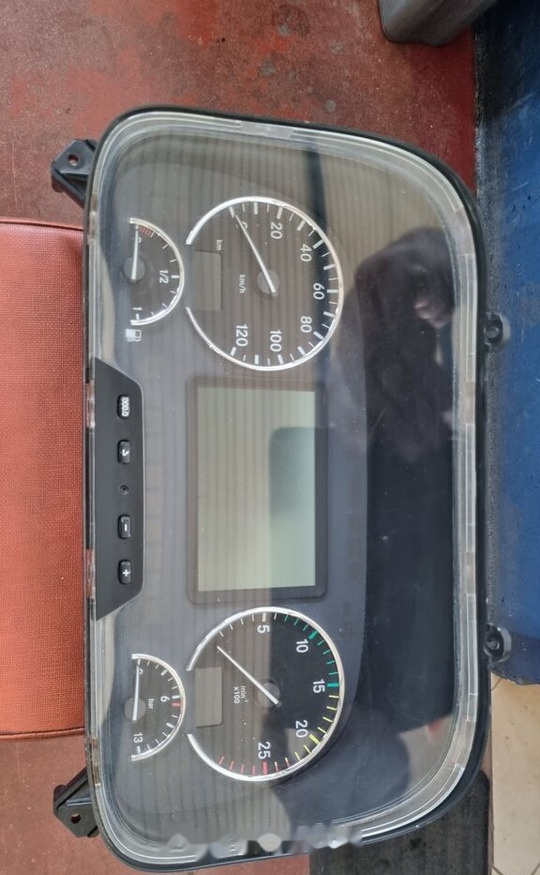 Mercedes-Benz INSTRUMENT PANEL A0044467621 Mercedes-Benz ACTROS MP3 - Tablou de bord pentru Camion: Foto 1 Mercedes-Benz INSTRUMENT PANEL A0044467621 Mercedes-Benz ACTROS MP3 - Tablou de bord pentru Camion: Foto 1