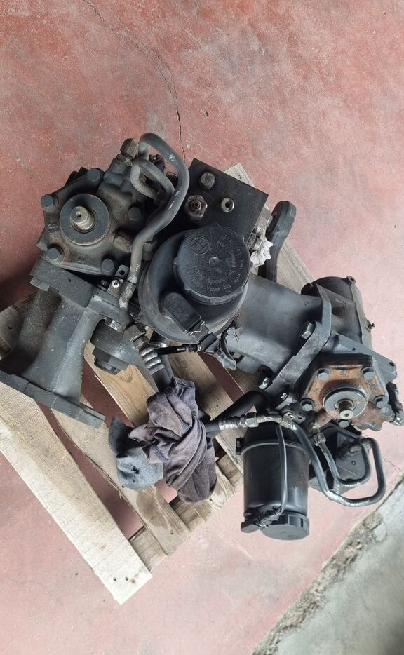 Mercedes-Benz MERCEDES ACTROS MP3 A9404611801 Mercedes-Benz ACTROS MP3 - Servodirecţie pentru Camion: Foto 3 Mercedes-Benz MERCEDES ACTROS MP3 A9404611801 Mercedes-Benz ACTROS MP3 - Servodirecţie pentru Camion: Foto 3