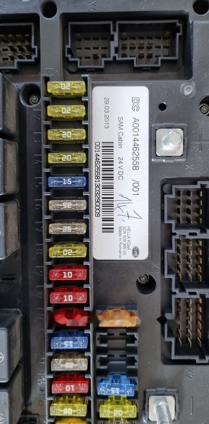 Mercedes-Benz VDO Mercedes-Benz ACTROS MB2 - Calculator de bord pentru Camion: Foto 1 Mercedes-Benz VDO Mercedes-Benz ACTROS MB2 - Calculator de bord pentru Camion: Foto 1