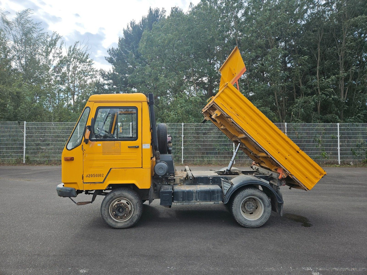 Multicar M26 Dreiseitenkipper 4x4 - Autoutilitară basculantă: Foto 2 Multicar M26 Dreiseitenkipper 4x4 - Autoutilitară basculantă: Foto 2