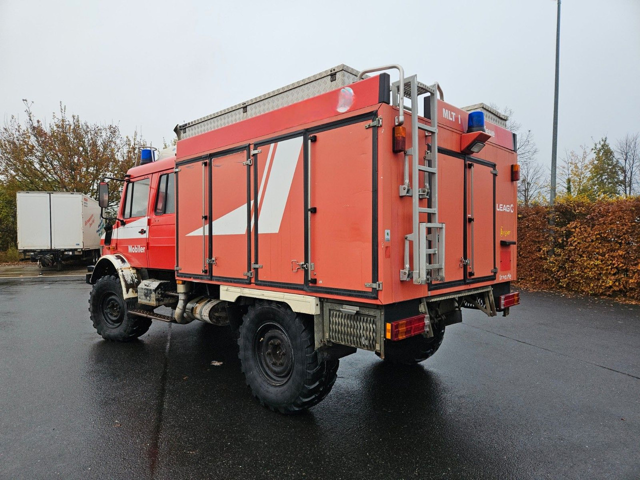 Unimog U4000 4x4 DOKA Tanklöschfahrzeug Feuerwehr - Camion cisternă: Foto 3 Unimog U4000 4x4 DOKA Tanklöschfahrzeug Feuerwehr - Camion cisternă: Foto 3