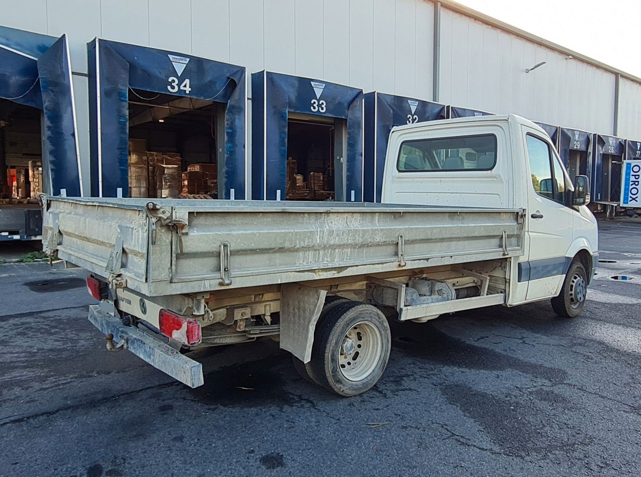 Volkswagen Crafter 50 Dreiseitenkipper - Autoutilitară basculantă: Foto 4 Volkswagen Crafter 50 Dreiseitenkipper - Autoutilitară basculantă: Foto 4