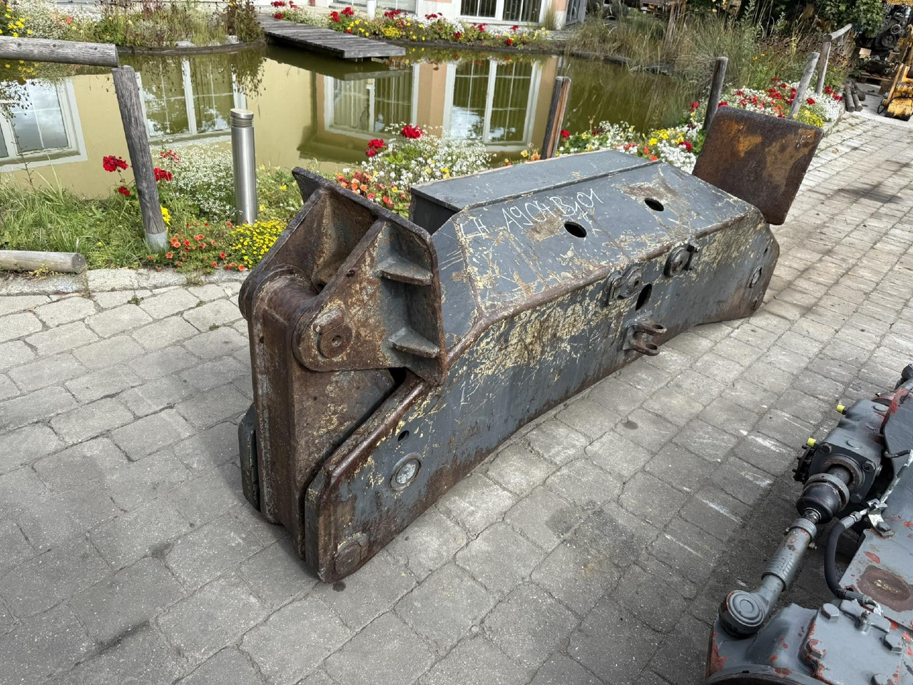 Liebherr A904 LIT - Ataşament pentru Utilaje constructii: Foto 1 Liebherr A904 LIT - Ataşament pentru Utilaje constructii: Foto 1