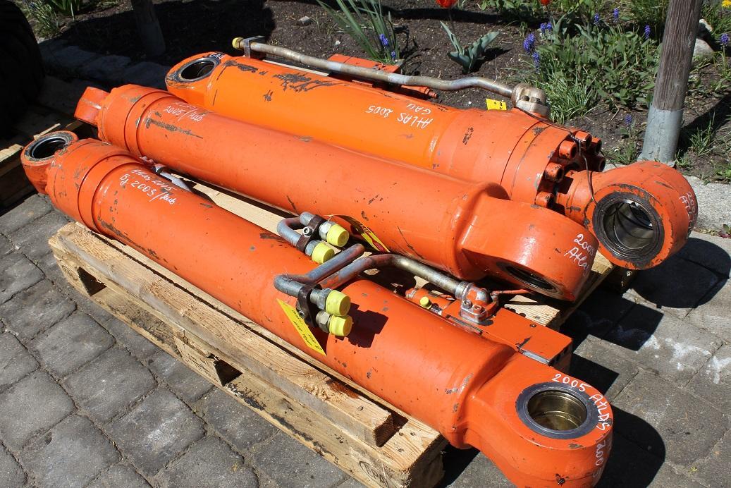 Atlas 2005 - Cilindru hidraulic pentru Utilaje constructii: Foto 1 Atlas 2005 - Cilindru hidraulic pentru Utilaje constructii: Foto 1