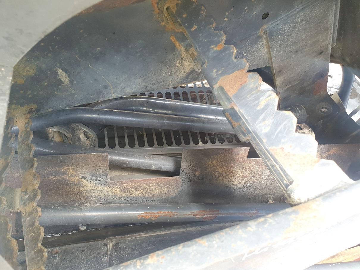 Hitachi ZW 220 - Caroserie și exterior pentru Încărcător frontal pe pneuri: Foto 5 Hitachi ZW 220 - Caroserie și exterior pentru Încărcător frontal pe pneuri: Foto 5