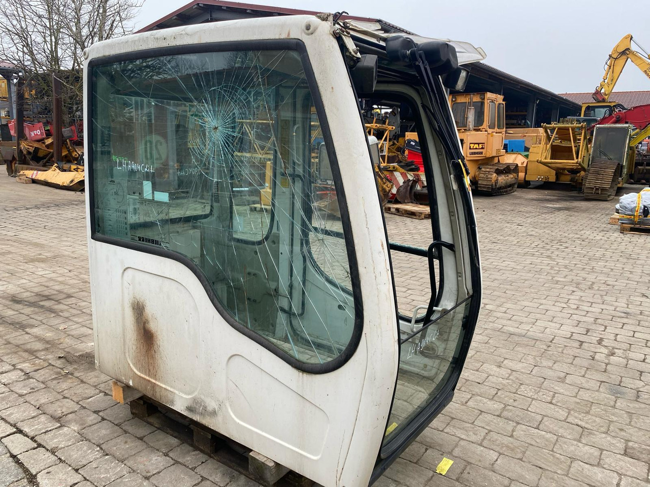 Liebherr A 904 C - Cabină pentru Utilaje constructii: Foto 1 Liebherr A 904 C - Cabină pentru Utilaje constructii: Foto 1