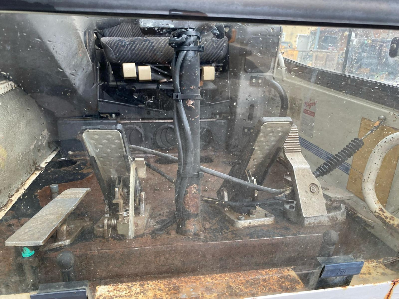 Liebherr A902 Lit - Cabină pentru Utilaje constructii: Foto 5 Liebherr A902 Lit - Cabină pentru Utilaje constructii: Foto 5