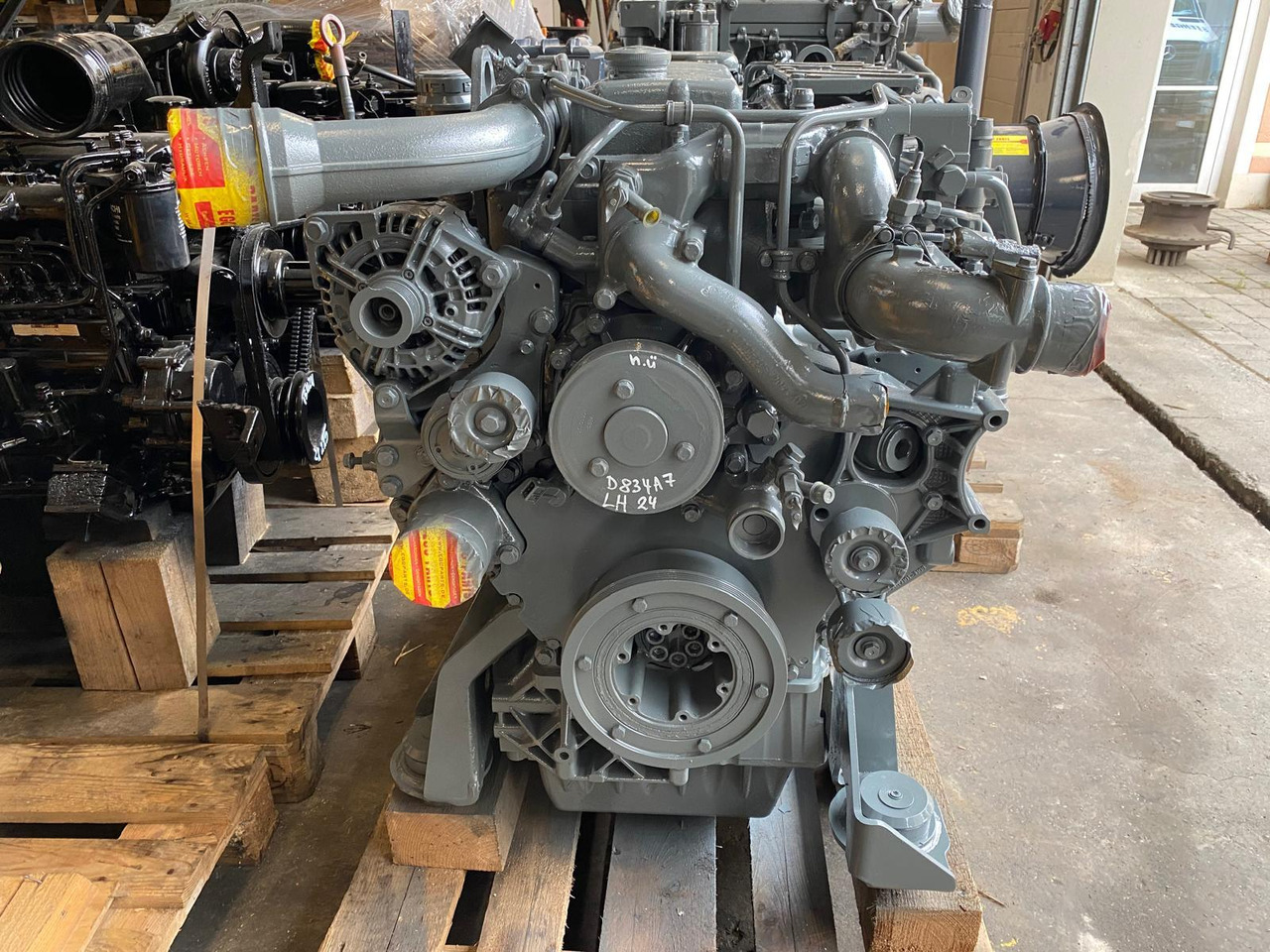 Liebherr D 834 A7 aus LH24 - Motor pentru Utilaje constructii: Foto 2 Liebherr D 834 A7 aus LH24 - Motor pentru Utilaje constructii: Foto 2