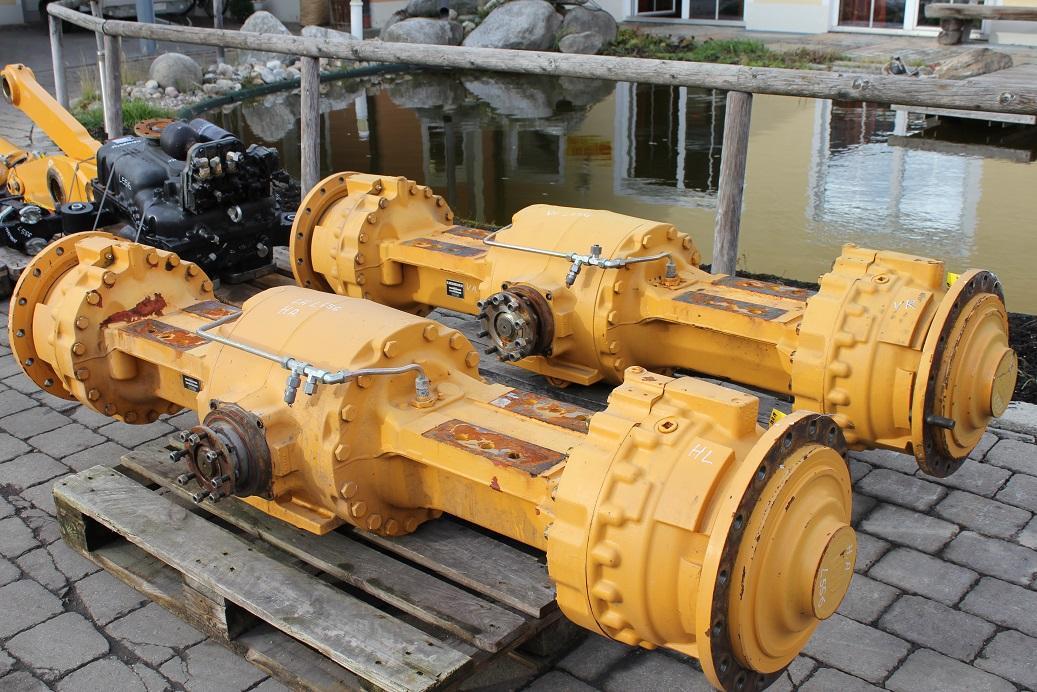 Liebherr L 556 - Punte şi piese pentru Utilaje constructii: Foto 2 Liebherr L 556 - Punte şi piese pentru Utilaje constructii: Foto 2