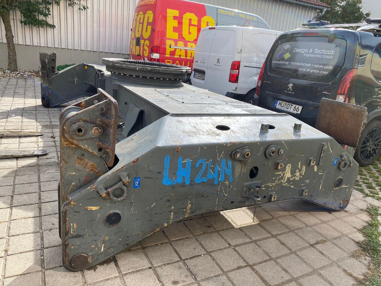 Liebherr LH 24 M LIT - Piese cale de rulare pentru Utilaje constructii: Foto 4 Liebherr LH 24 M LIT - Piese cale de rulare pentru Utilaje constructii: Foto 4