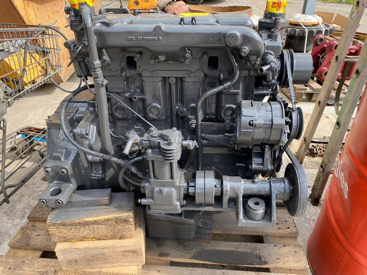 Perkins LF 4.248 aus Hanomag 33C - Motor pentru Utilaje constructii: Foto 4 Perkins LF 4.248 aus Hanomag 33C - Motor pentru Utilaje constructii: Foto 4