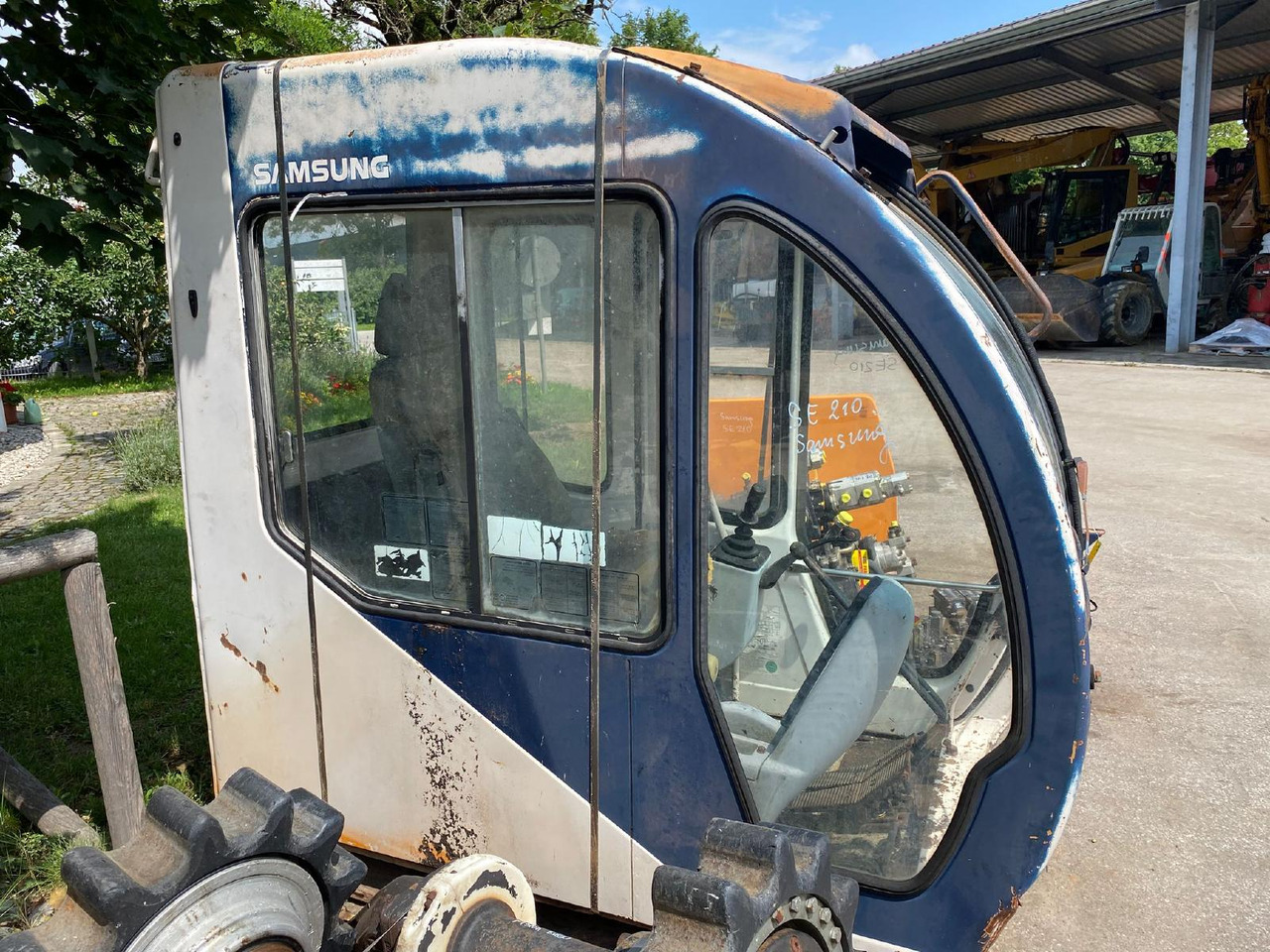 Samsung SE 210 - Cabină pentru Utilaje constructii: Foto 5 Samsung SE 210 - Cabină pentru Utilaje constructii: Foto 5
