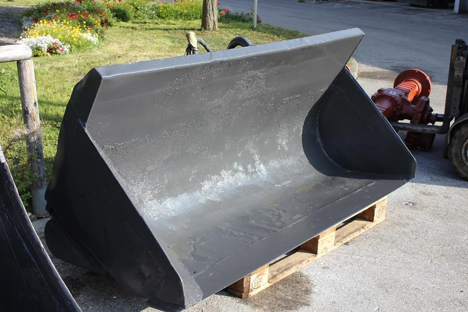 Schaeff SKL831/ ZL 6B - Cupă incărcător pentru Utilaje constructii: Foto 1 Schaeff SKL831/ ZL 6B - Cupă incărcător pentru Utilaje constructii: Foto 1