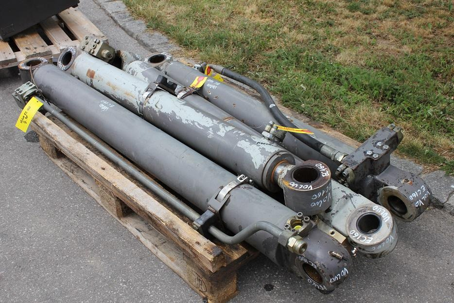 Volvo EC 160 - Cilindru hidraulic pentru Utilaje constructii: Foto 3 Volvo EC 160 - Cilindru hidraulic pentru Utilaje constructii: Foto 3