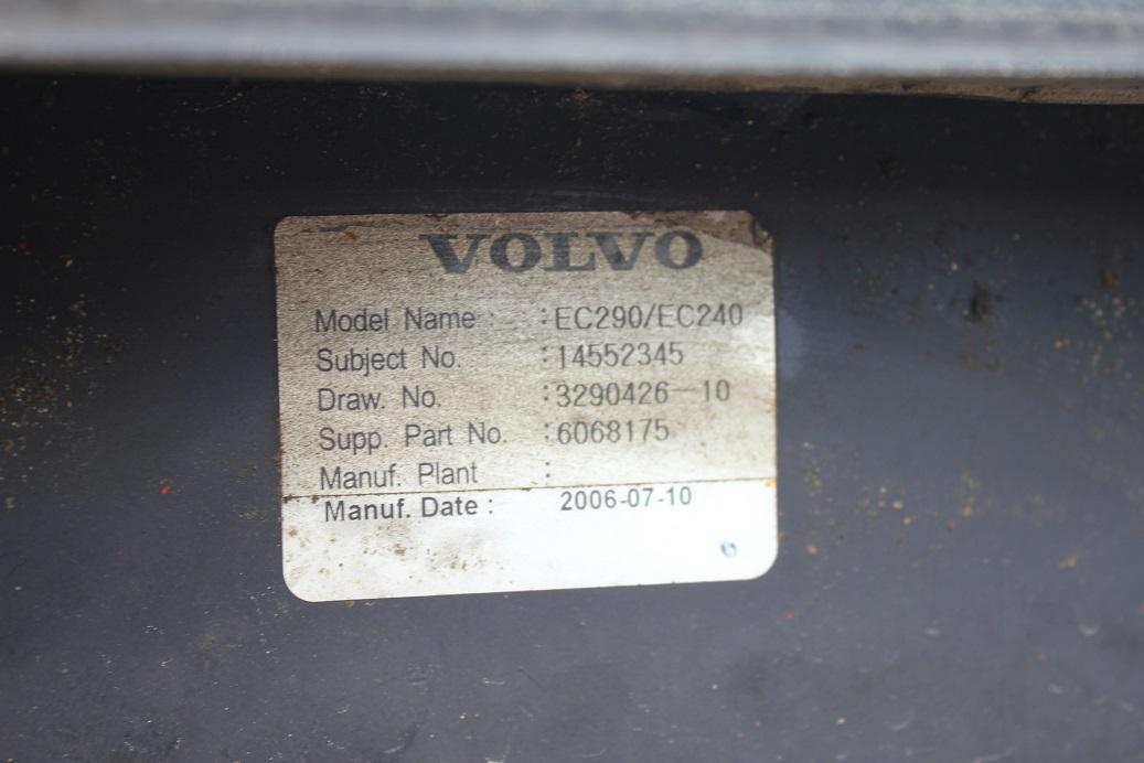 Volvo EC 240 BNLC - Sistem de răcire pentru Utilaje constructii: Foto 4 Volvo EC 240 BNLC - Sistem de răcire pentru Utilaje constructii: Foto 4