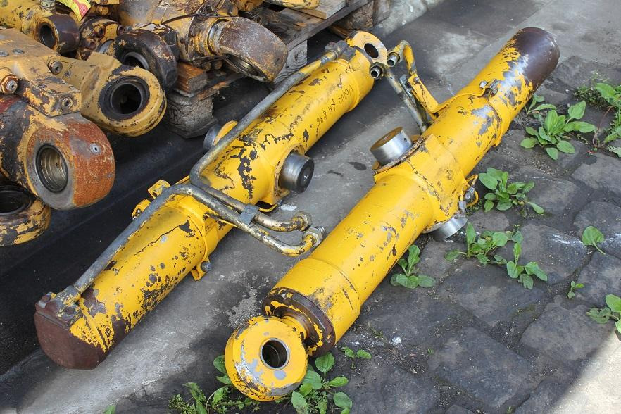 Cilindru hidraulic pentru Utilaje constructii Volvo LM 846: Foto 6