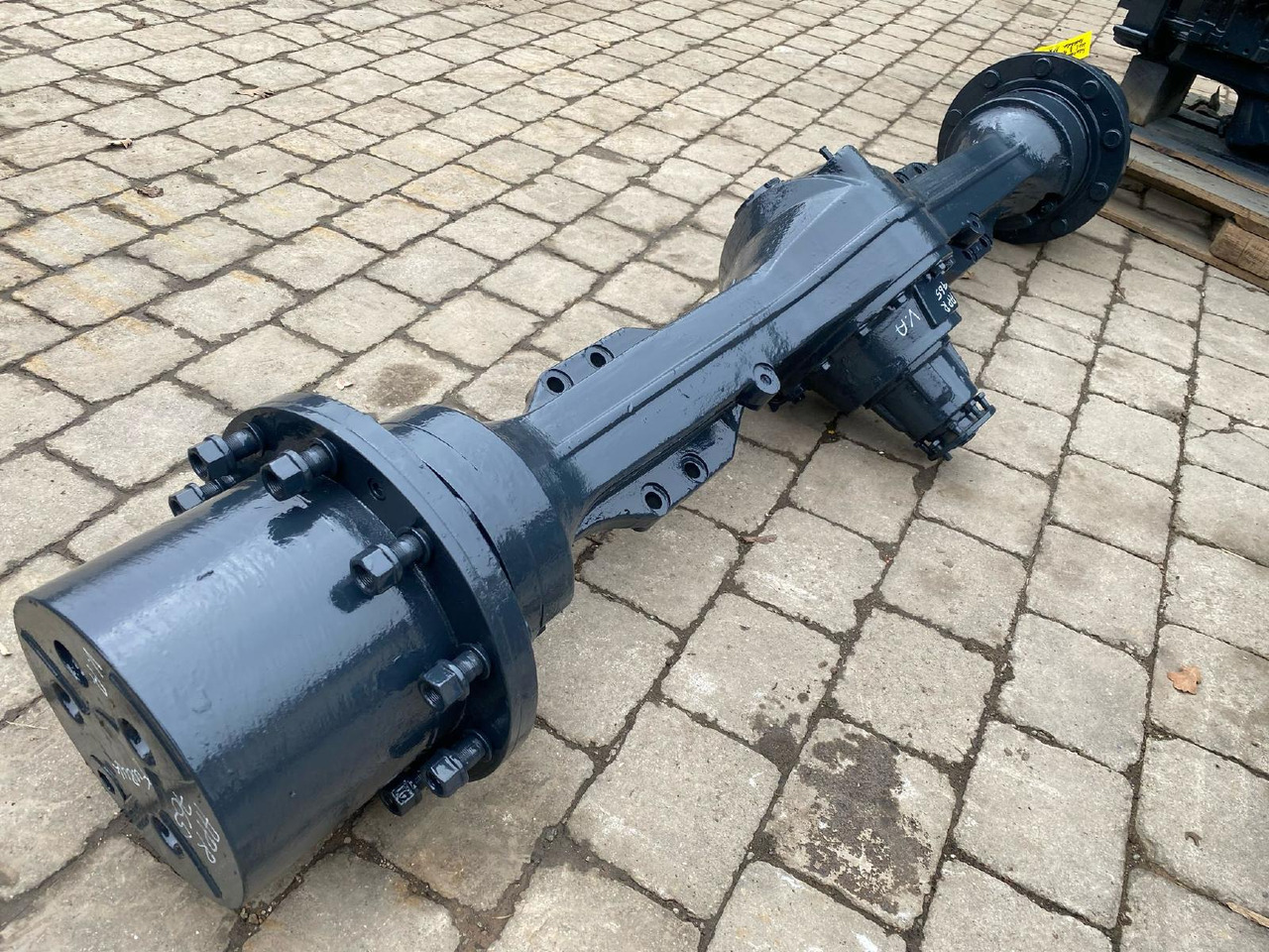 ZF AP R765 aus 320E Furukawa - Punte şi piese pentru Utilaje constructii: Foto 1 ZF AP R765 aus 320E Furukawa - Punte şi piese pentru Utilaje constructii: Foto 1