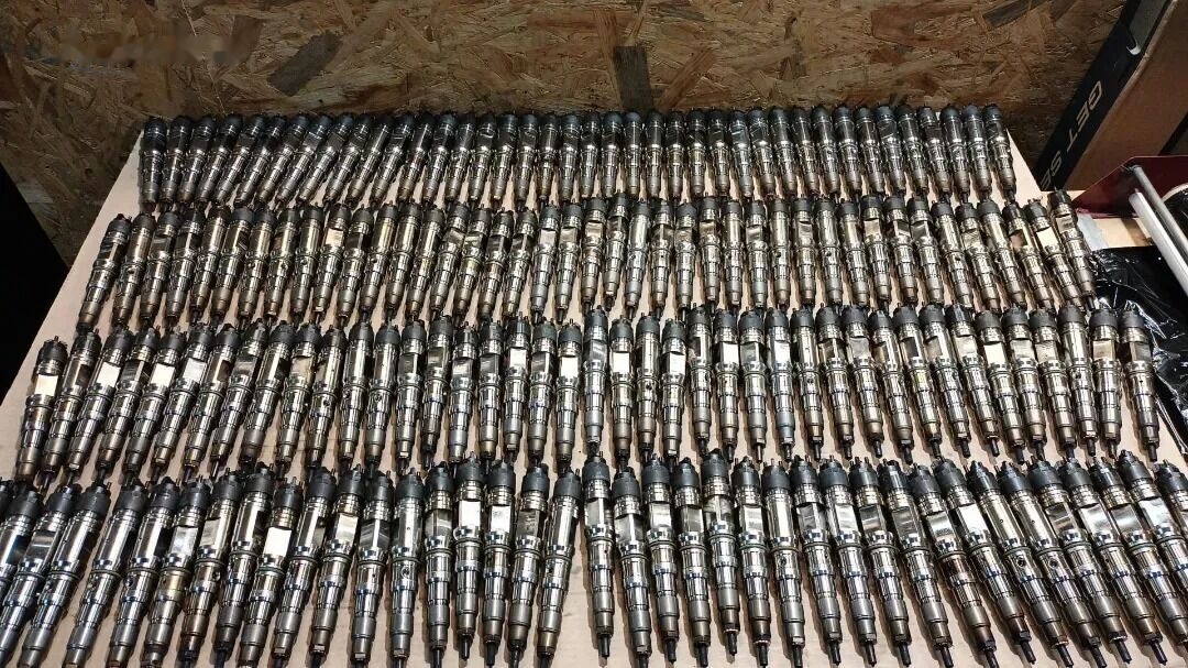 Bosch 0445124056 MAN truck - Injector pentru Camion: Foto 1 Bosch 0445124056 MAN truck - Injector pentru Camion: Foto 1