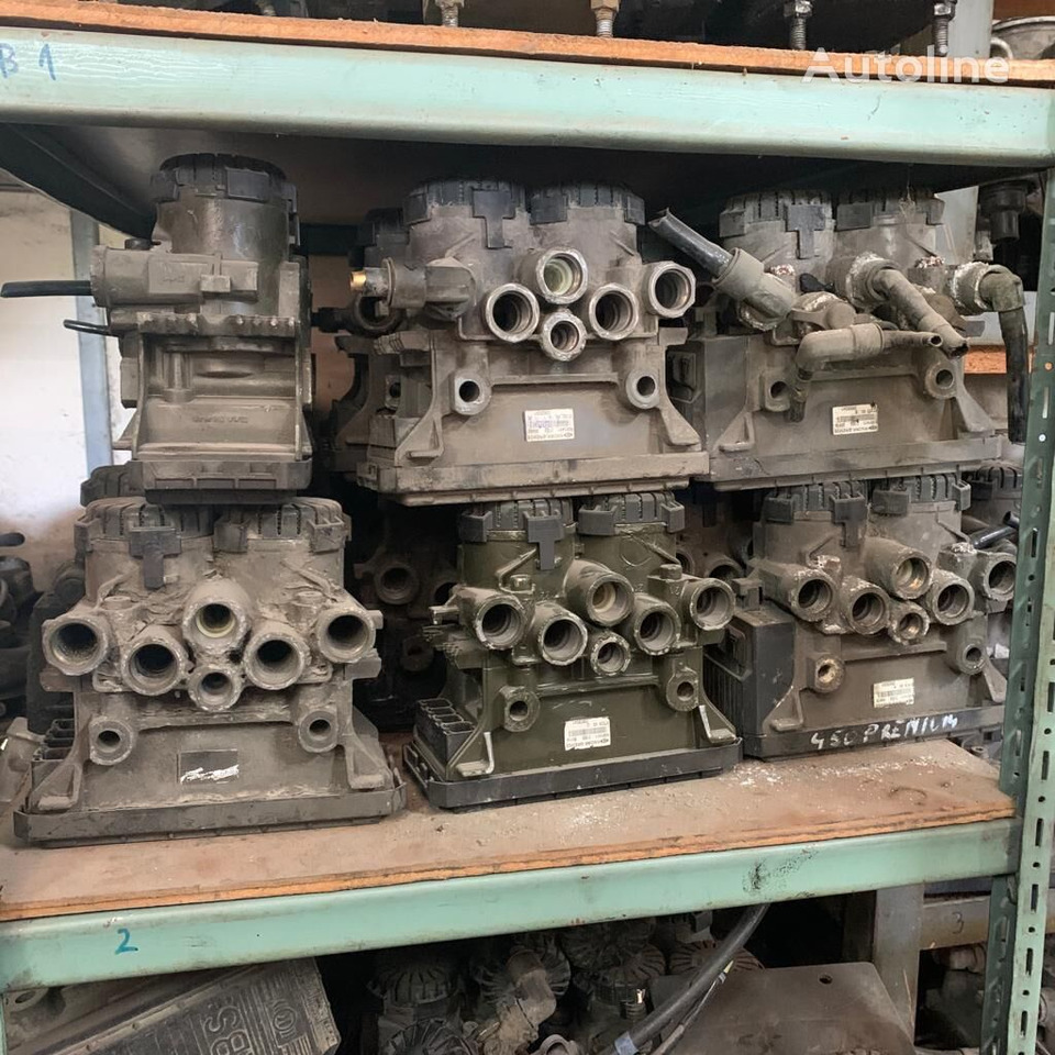 Knorr-Bremse Dwukanałowy 81.52106.6042 MAN TGA TGX TGS truck - Supapă frână pentru Camion: Foto 4 Knorr-Bremse Dwukanałowy 81.52106.6042 MAN TGA TGX TGS truck - Supapă frână pentru Camion: Foto 4