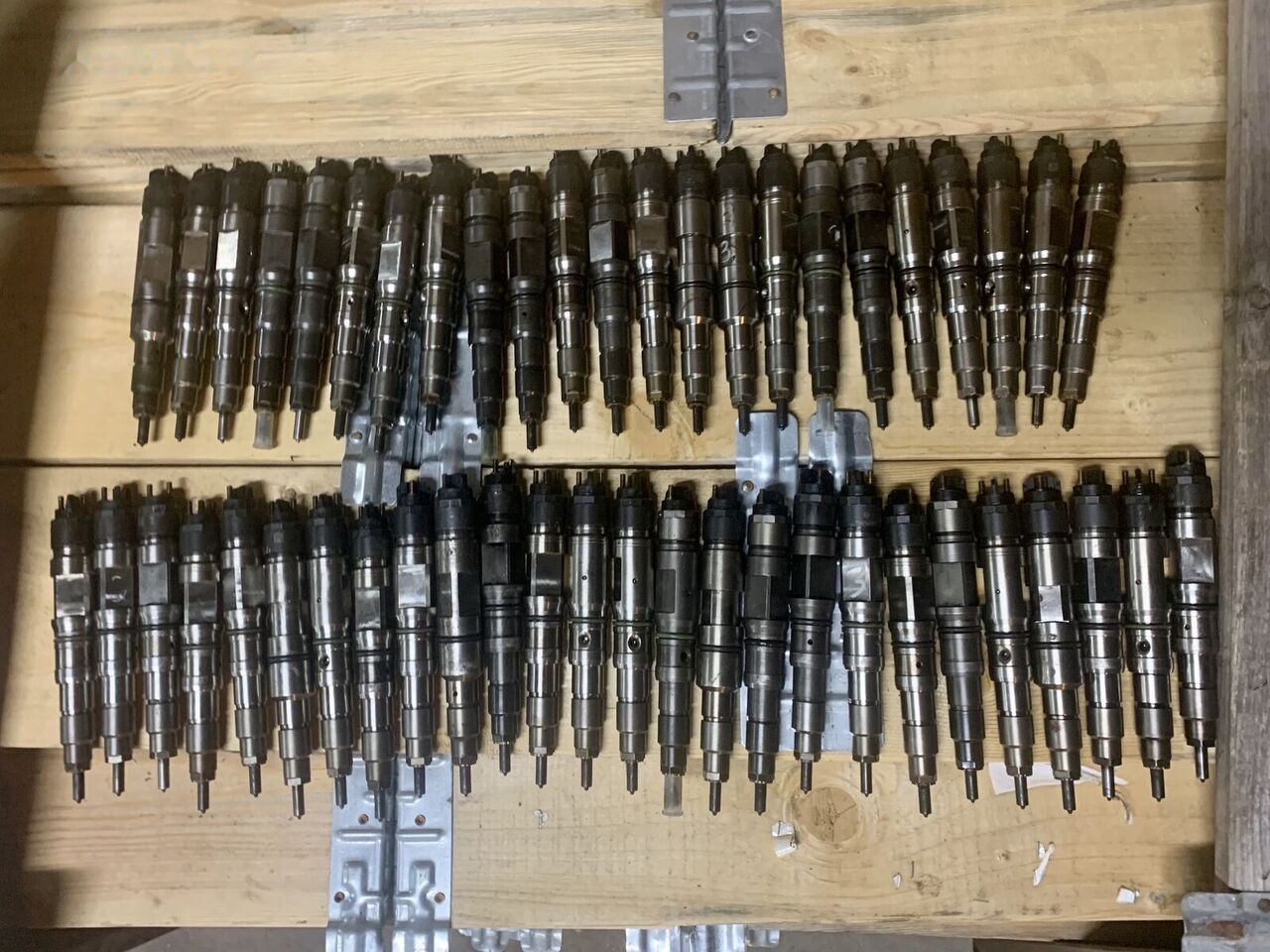 MAN TGA 0445120217 wtryski CR TIR SCANIA DAF IVECO HURT MAN TGA truck - Injector pentru Camion: Foto 1 MAN TGA 0445120217 wtryski CR TIR SCANIA DAF IVECO HURT MAN TGA truck - Injector pentru Camion: Foto 1