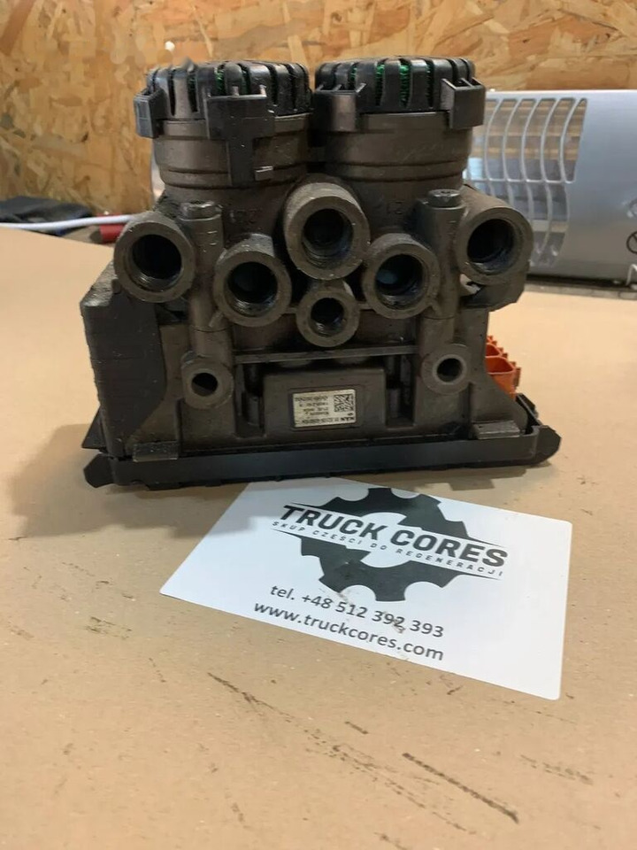 Modulator Podwójny EBS K050209 E6 KNORR BREMSE MAN TGX, TGL, TGM K050209 - Supapă frână pentru Camion: Foto 1 Modulator Podwójny EBS K050209 E6 KNORR BREMSE MAN TGX, TGL, TGM K050209 - Supapă frână pentru Camion: Foto 1