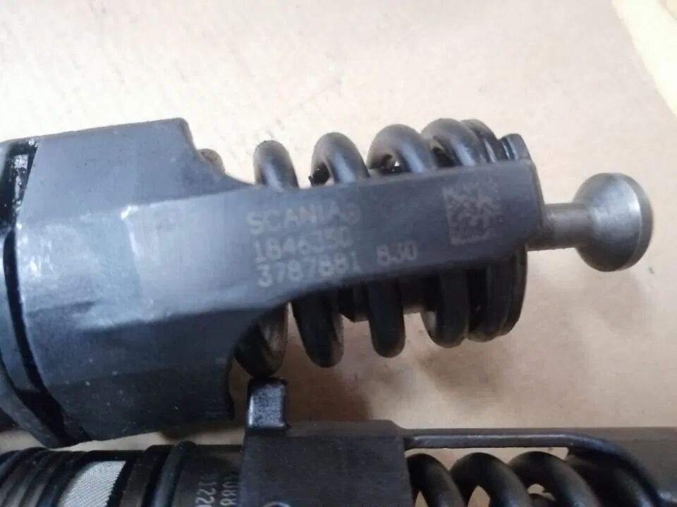 Pompowtrsykiwacz SCANIA 1846350 / 3787881 830 - Injector pentru Camion: Foto 2 Pompowtrsykiwacz SCANIA 1846350 / 3787881 830 - Injector pentru Camion: Foto 2