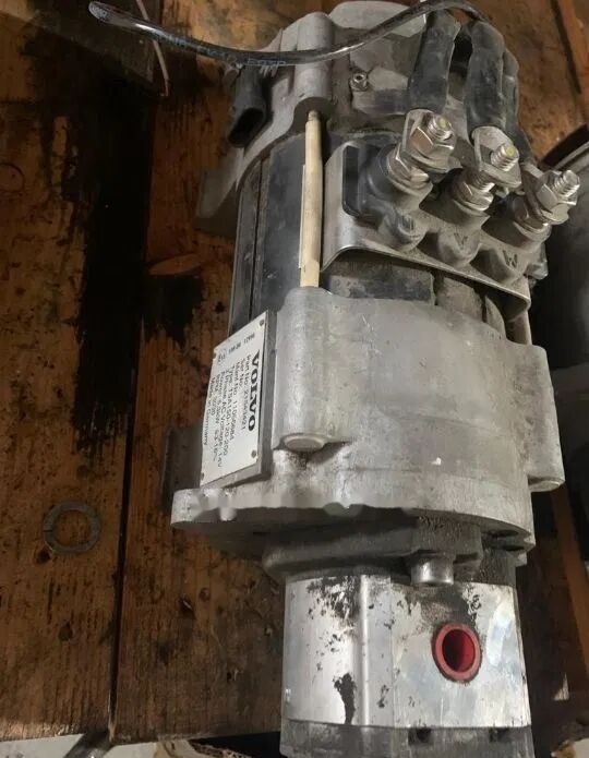 Volvo B5LH 2012 21543421 Volvo truck - Pompă de servodirecţie pentru Camion: Foto 3 Volvo B5LH 2012 21543421 Volvo truck - Pompă de servodirecţie pentru Camion: Foto 3