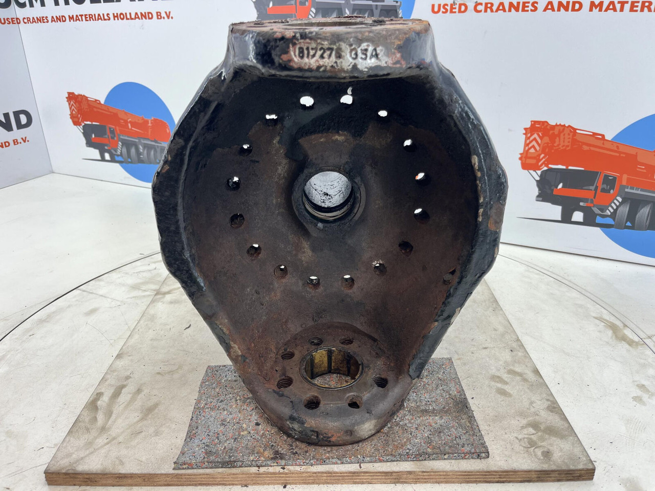 FAUN ATF 45-3 Steering knuckle 16 holes axle 3 - Fuzeta pentru Automacara: Foto 5 FAUN ATF 45-3 Steering knuckle 16 holes axle 3 - Fuzeta pentru Automacara: Foto 5