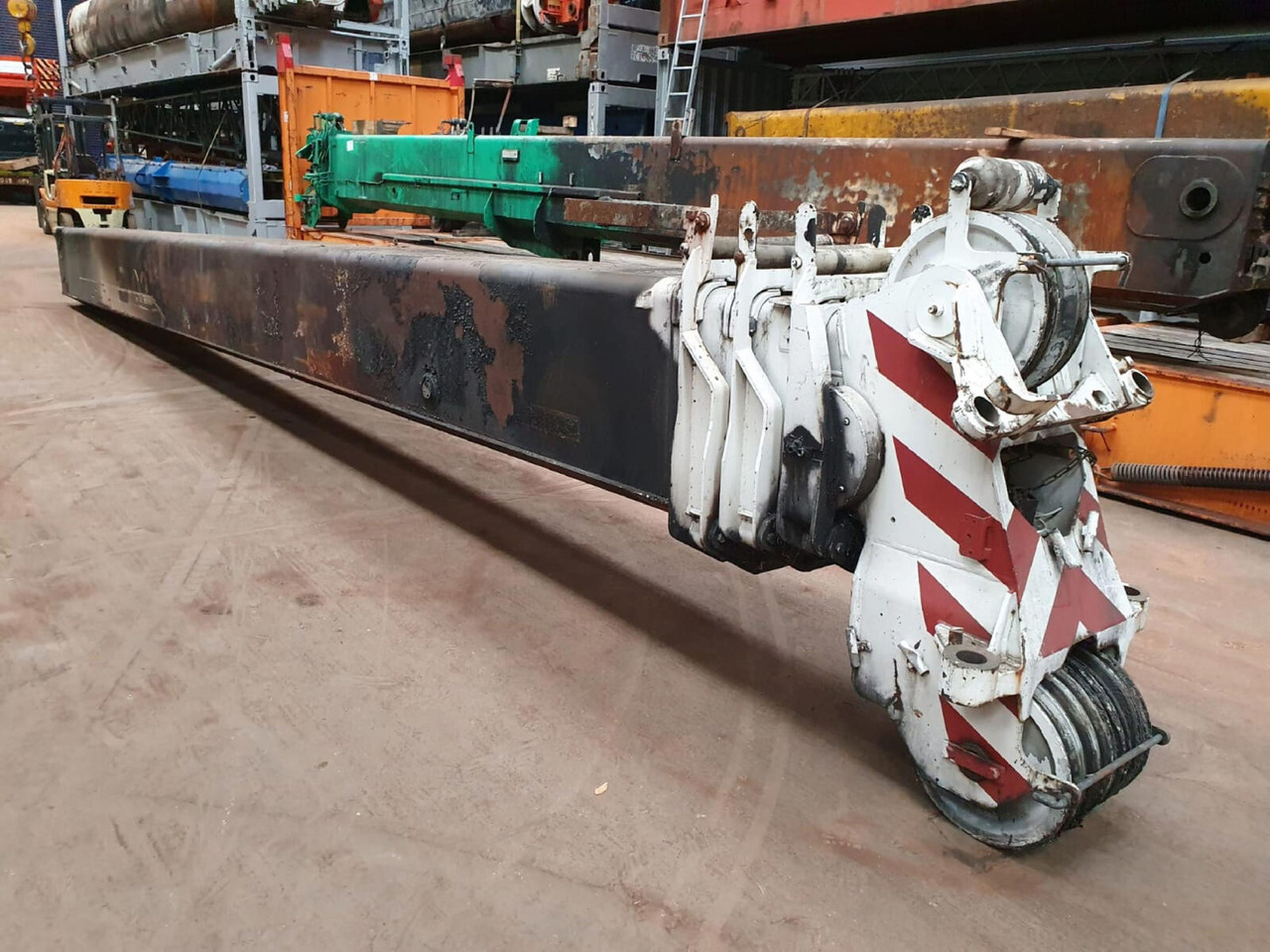 FAUN ATF 50-3 telescopic section 3 - Braț pentru Automacara: Foto 2 FAUN ATF 50-3 telescopic section 3 - Braț pentru Automacara: Foto 2