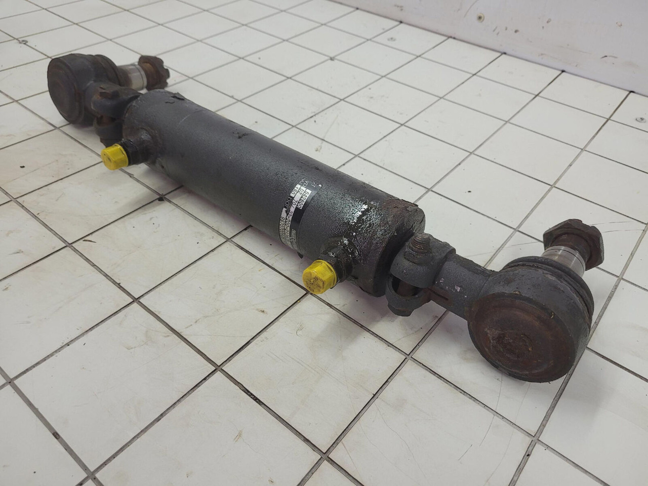 FAUN ATF 50G-3 steering cylinder - Cilindru hidraulic pentru Automacara: Foto 3 FAUN ATF 50G-3 steering cylinder - Cilindru hidraulic pentru Automacara: Foto 3
