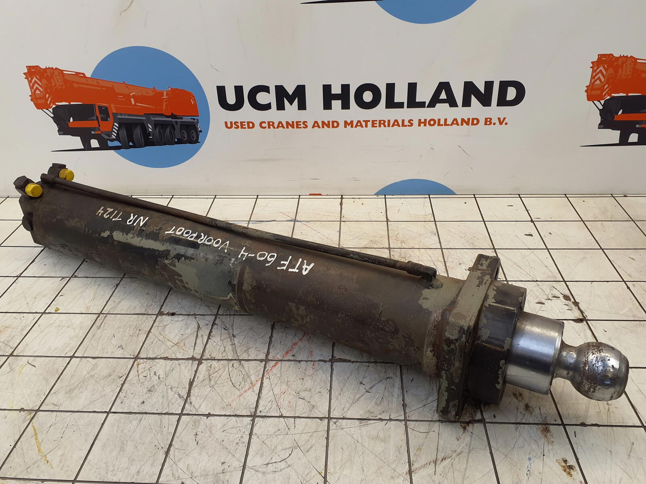 FAUN ATF 60-4 outrigger cylinder front - Cilindru hidraulic pentru Macara: Foto 4 FAUN ATF 60-4 outrigger cylinder front - Cilindru hidraulic pentru Macara: Foto 4