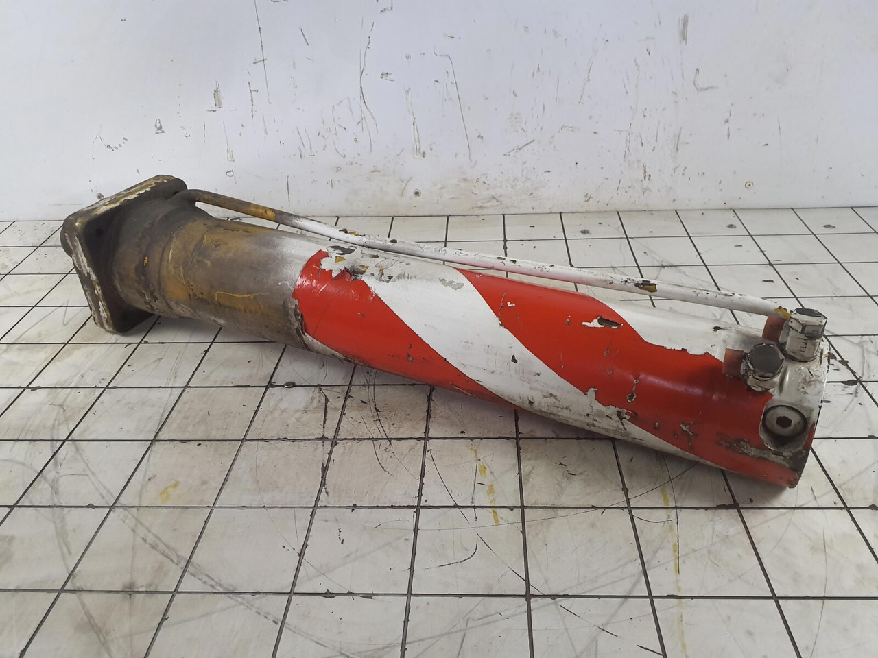 FAUN AUN RTF 30 outrigger cylinder - Cilindru hidraulic pentru Automacara: Foto 4 FAUN AUN RTF 30 outrigger cylinder - Cilindru hidraulic pentru Automacara: Foto 4