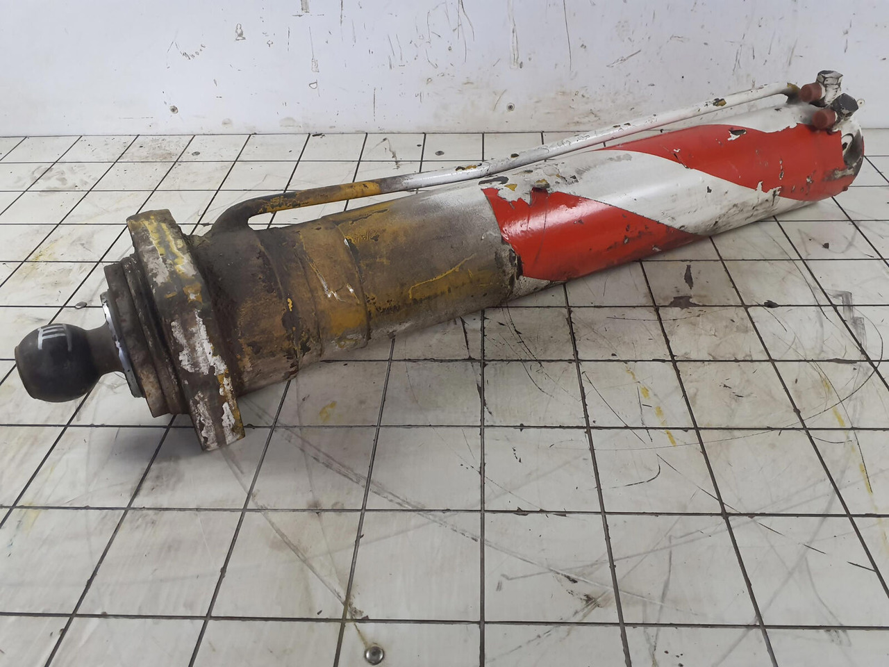 FAUN AUN RTF 30 outrigger cylinder - Cilindru hidraulic pentru Automacara: Foto 3 FAUN AUN RTF 30 outrigger cylinder - Cilindru hidraulic pentru Automacara: Foto 3