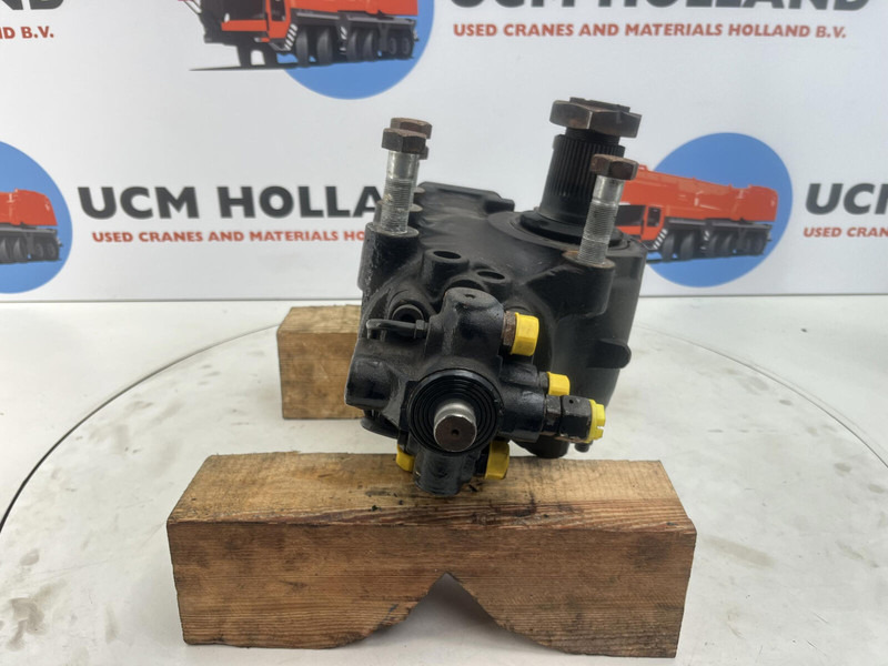 Faun ATF 60-4 steering box - Casetă de direcție pentru Macara: Foto 4 Faun ATF 60-4 steering box - Casetă de direcție pentru Macara: Foto 4