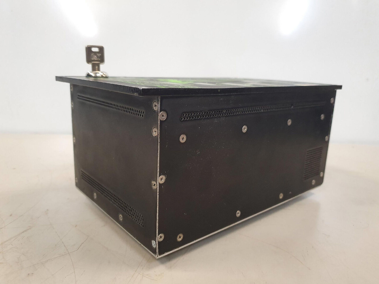 Grove EKS 3 LMB - Sistem electric pentru Automacara: Foto 3 Grove EKS 3 LMB - Sistem electric pentru Automacara: Foto 3