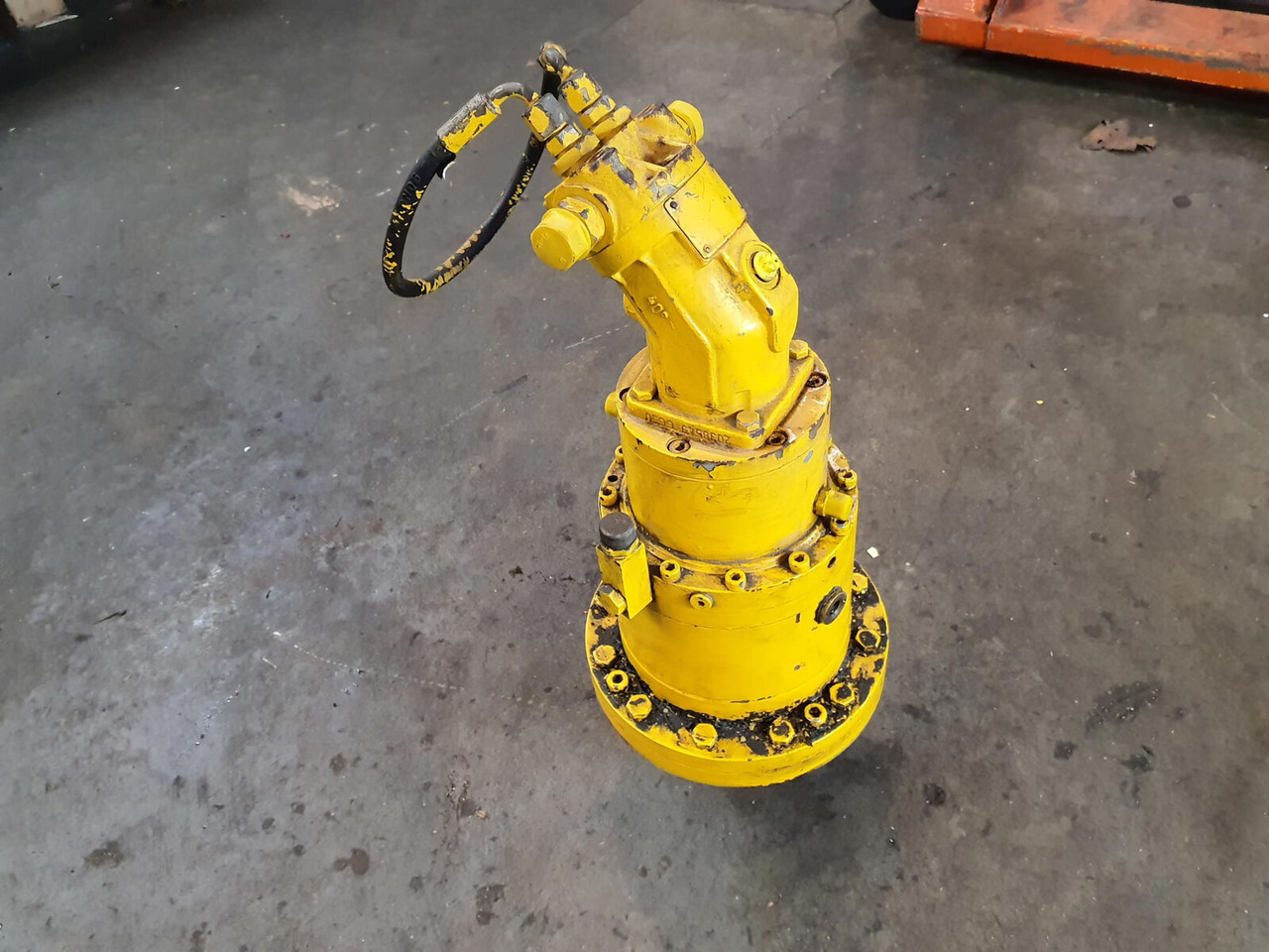 Grove GMK 2035 slewing gear - Reductor de rotire pentru Automacara: Foto 2 Grove GMK 2035 slewing gear - Reductor de rotire pentru Automacara: Foto 2