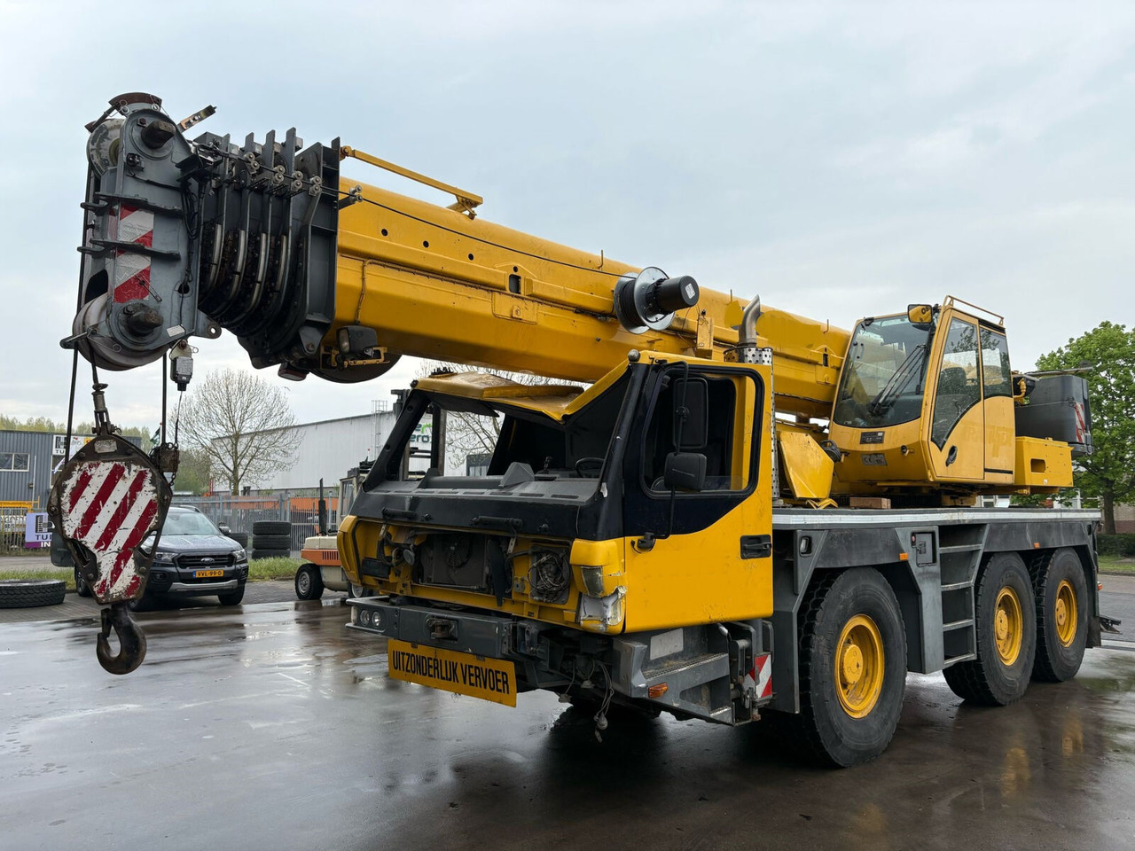 Grove GMK 3055 - Macara tot teren: Foto 1 Grove GMK 3055 - Macara tot teren: Foto 1