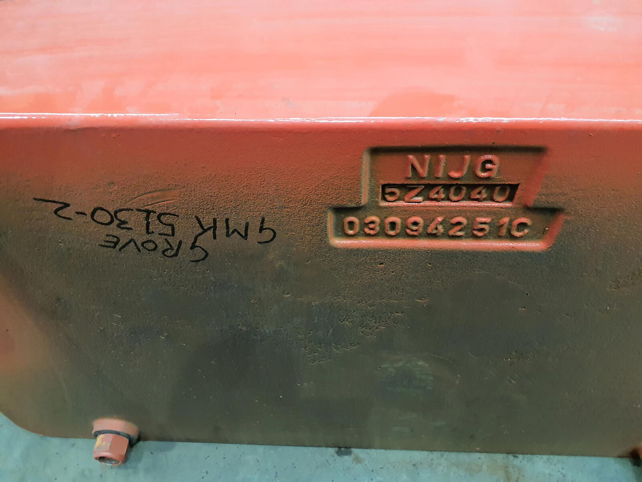 Grove GMK 5130-2 compensating weight 1 ton - Contragreutate pentru Automacara: Foto 5 Grove GMK 5130-2 compensating weight 1 ton - Contragreutate pentru Automacara: Foto 5