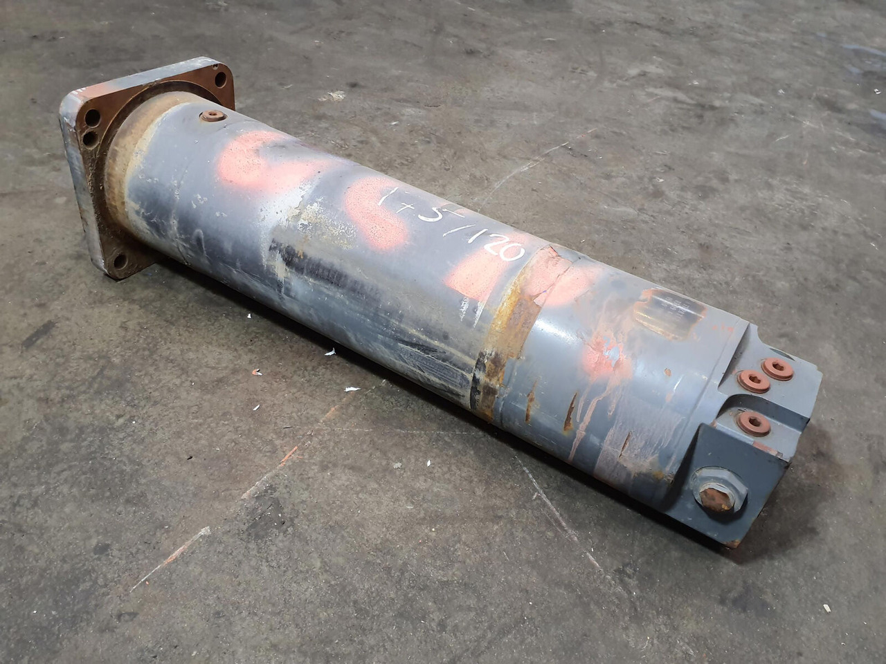 Grove GMK 5220, 5170 outrigger cylinder - Suspensie pentru Automacara: Foto 4 Grove GMK 5220, 5170 outrigger cylinder - Suspensie pentru Automacara: Foto 4