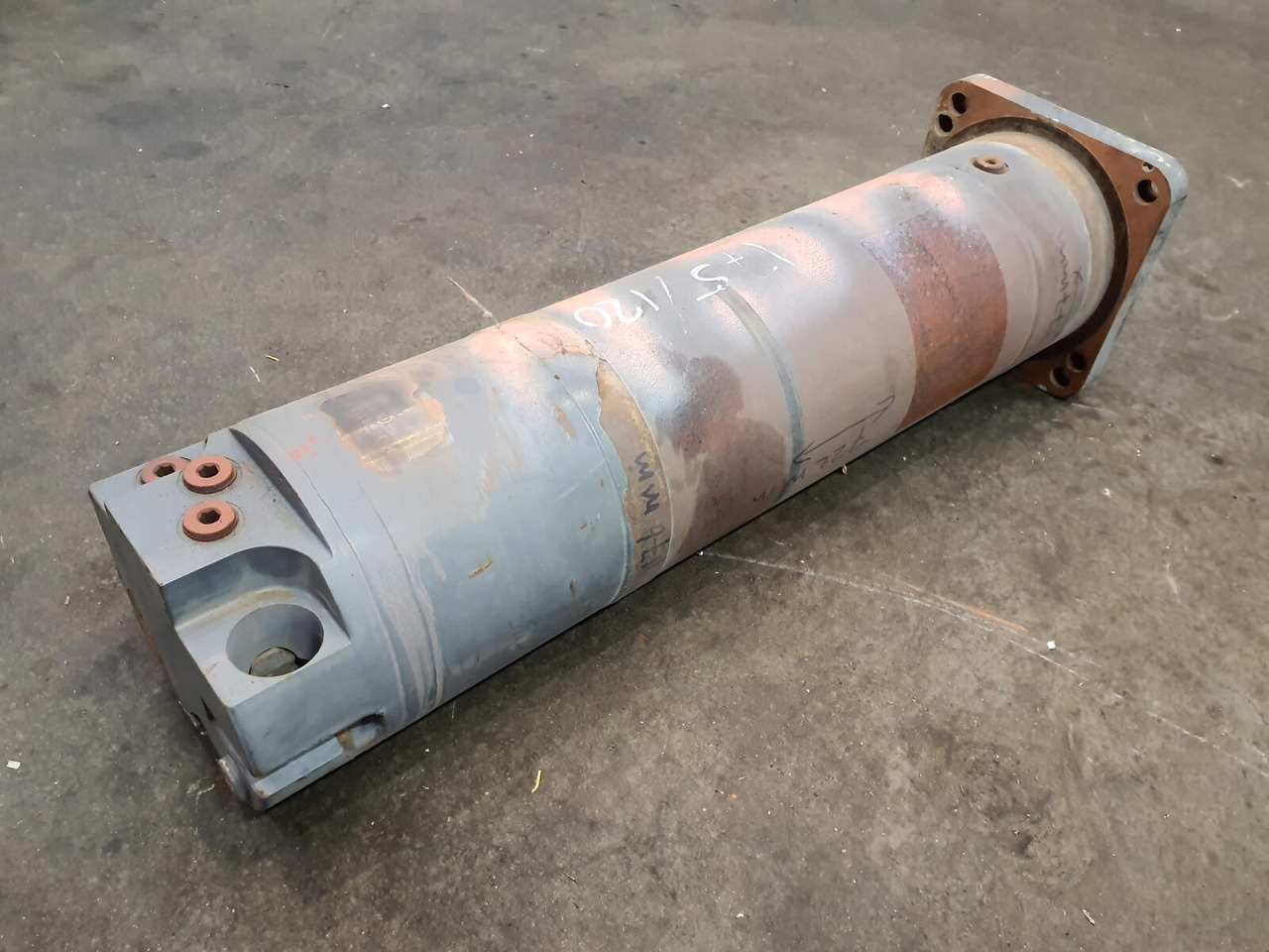 Grove GMK 5220, 5170 outrigger cylinder - Suspensie pentru Automacara: Foto 3 Grove GMK 5220, 5170 outrigger cylinder - Suspensie pentru Automacara: Foto 3
