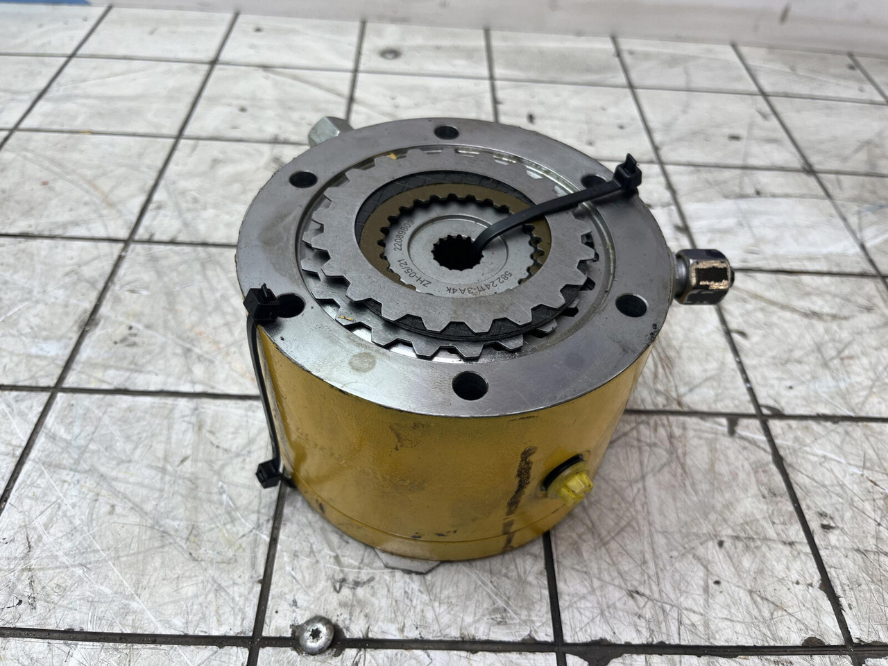 Grove GMK 6300L multiple-disk brake - Reductor de rotire pentru Automacara: Foto 2 Grove GMK 6300L multiple-disk brake - Reductor de rotire pentru Automacara: Foto 2